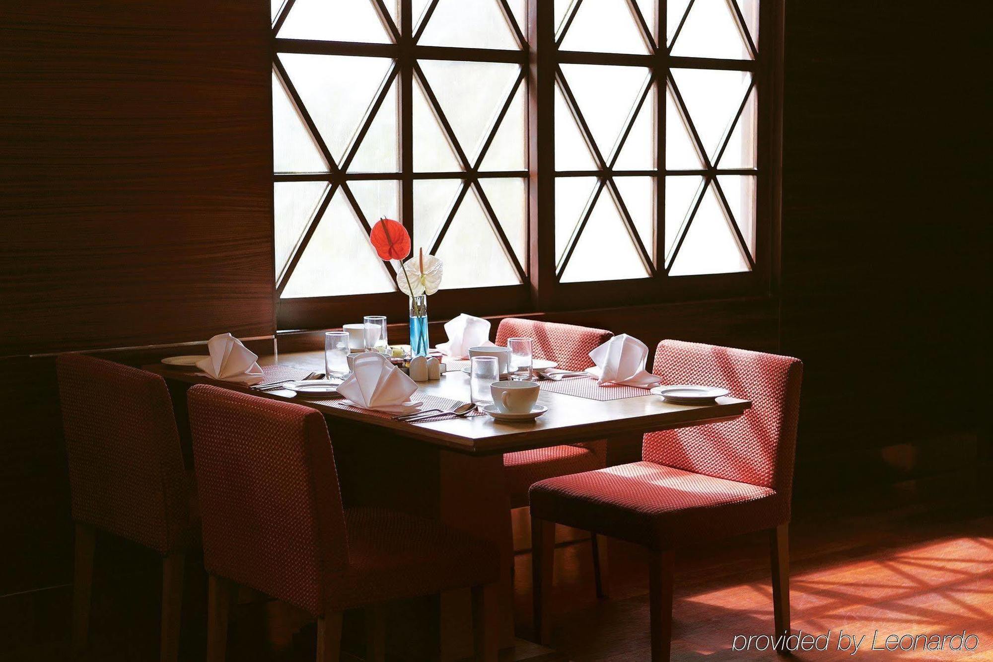 Hyatt Regency Trivandrum Thiruvananthapuram Restoran fotoğraf
